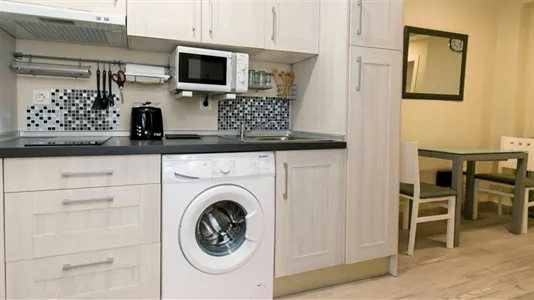 Rooms in Granada - photo 8