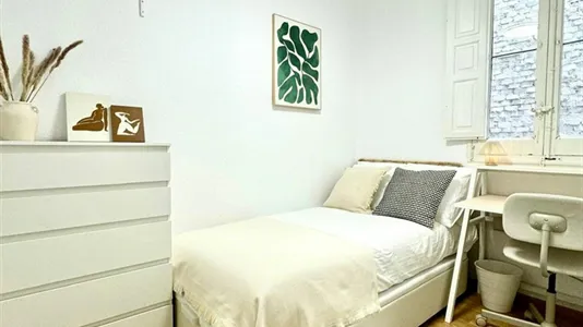 Rooms in Madrid Chamberí - photo 4
