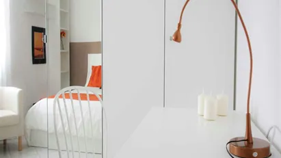 Room for rent in Milano Zona 5 - Vigentino, Chiaravalle, Gratosoglio, Milan