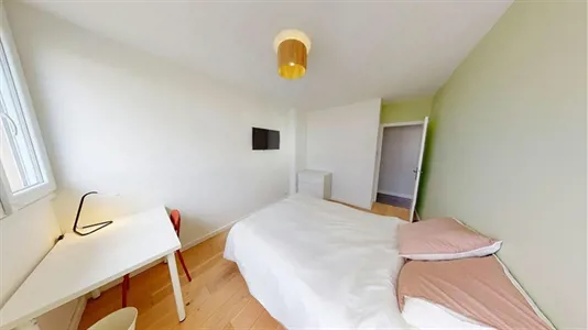 Rooms in Grenoble - photo 2