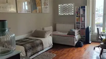 Room for rent in Milano Zona 8 - Fiera, Gallaratese, Quarto Oggiaro, Milan