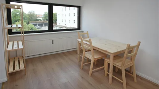 Rooms in Berlin Charlottenburg-Wilmersdorf - photo 4