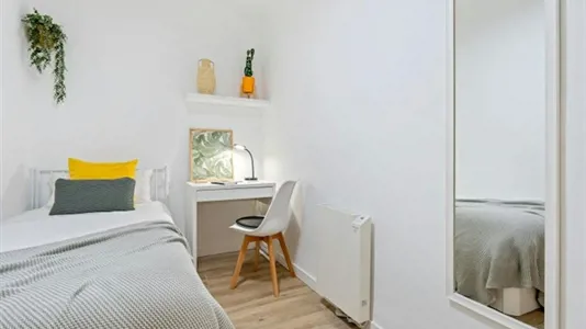 Rooms in Reus - photo 3