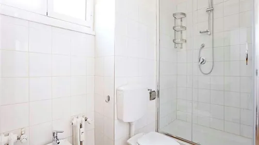 Rooms in Roma Municipio XIV – Monte Mario - photo 10