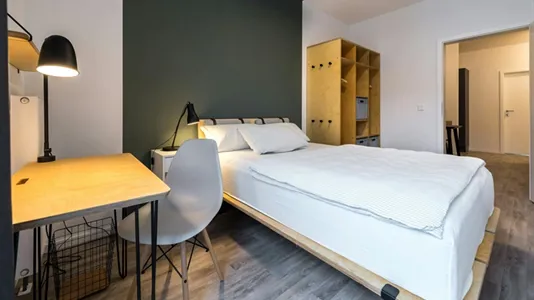 Rooms in Berlin Lichtenberg - photo 1