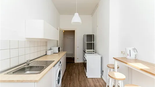 Rooms in Berlin Friedrichshain-Kreuzberg - photo 8