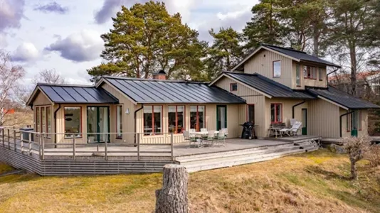 Houses in Knivsta - photo 1