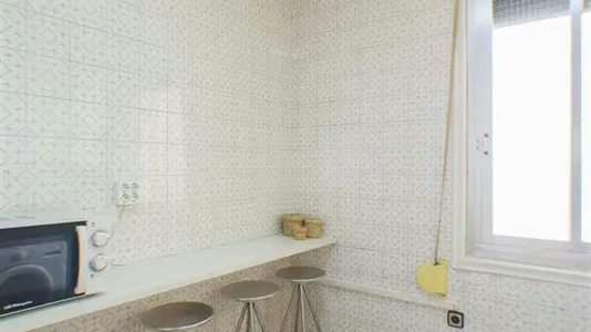 Rooms in Madrid Retiro - photo 8