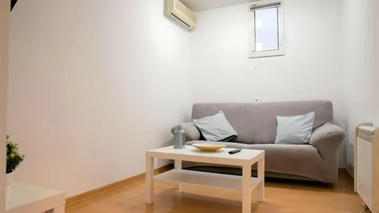 Apartments in Madrid Chamberí - photo 5