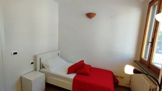 Rooms in Florence - photo 1