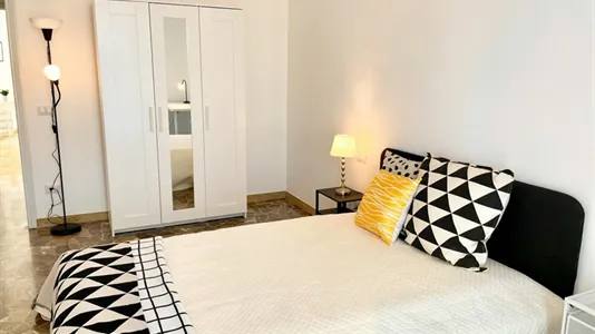 Rooms in Florence - photo 3