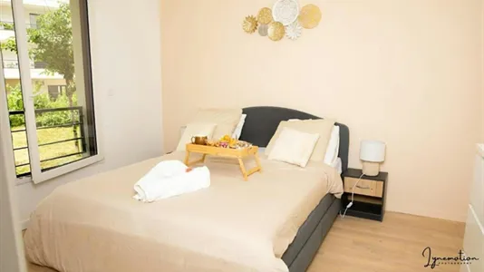 Apartments in Nanterre - photo 9