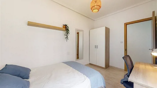 Rooms in Castellón de la Plana/Castelló de la Plana - photo 1