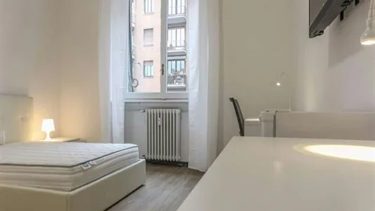 Rooms in Milano Zona 2 - Stazione Centrale, Gorla, Turro, Greco, Crescenzago - photo 10