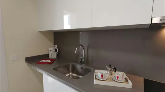 Rooms in Alfara del Patriarca - photo 7