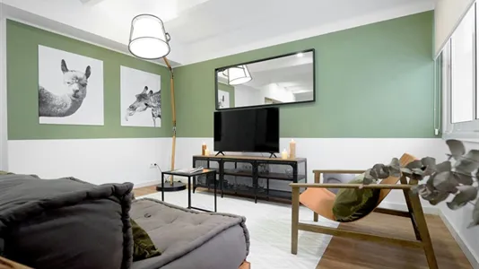 Rooms in Barcelona Eixample - photo 10