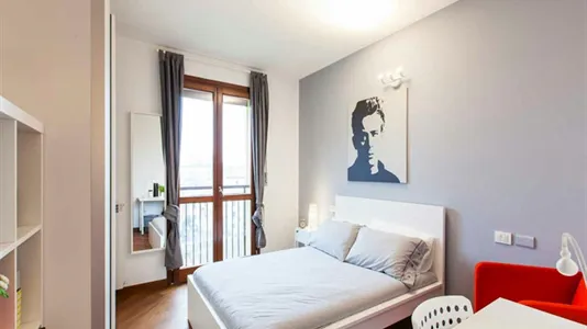 Rooms in Milano Zona 5 - Vigentino, Chiaravalle, Gratosoglio - photo 2