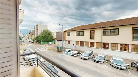 Rooms in Grenoble - photo 2