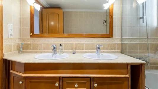 Rooms in Valencia Extramurs - photo 9