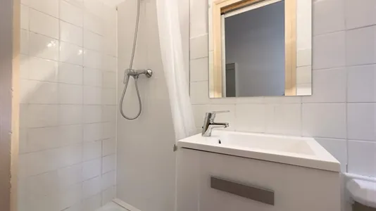 Rooms in Barcelona Eixample - photo 4