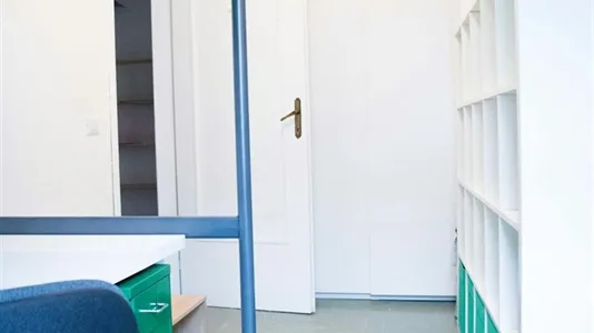 Rooms in Roma Municipio II – Parioli/Nomentano - photo 7