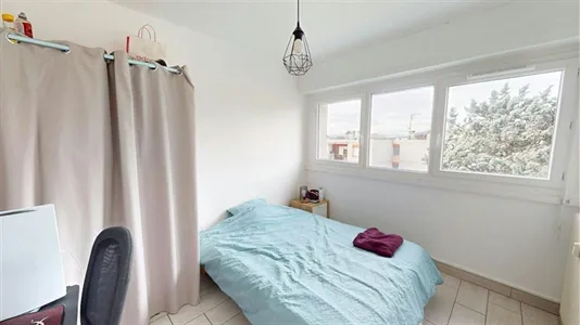 Rooms in Saint-Julien-en-Genevois - photo 4