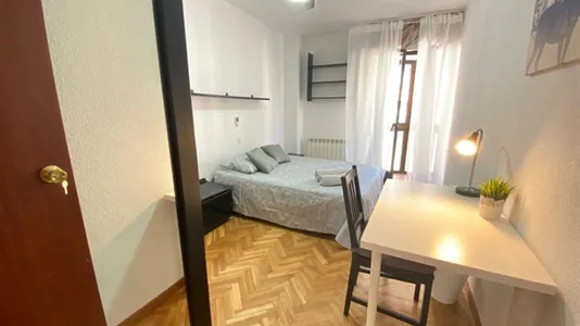 Rooms in Madrid Fuencarral-El Pardo - photo 1