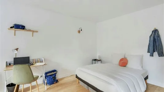 Rooms in Paris 19ème arrondissement - photo 3