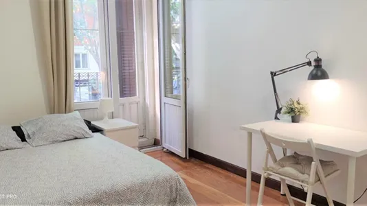 Rooms in Madrid Chamberí - photo 4