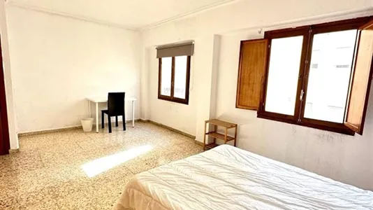 Rooms in Castellón de la Plana/Castelló de la Plana - photo 3