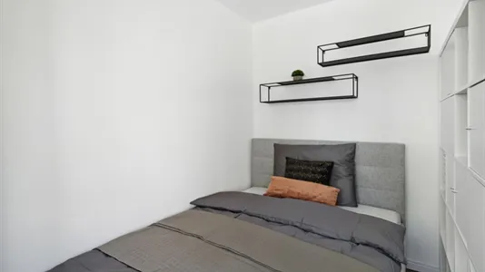 Apartments in Location is not specified - photo 9