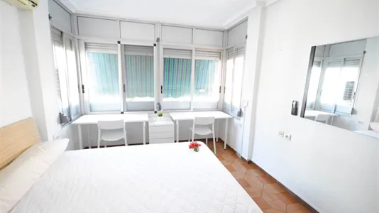 Rooms in Valencia Algirós - photo 4