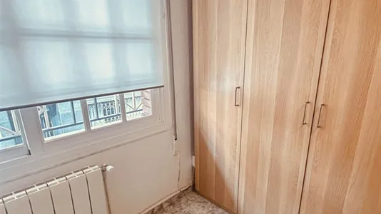 Rooms in Badalona - photo 5