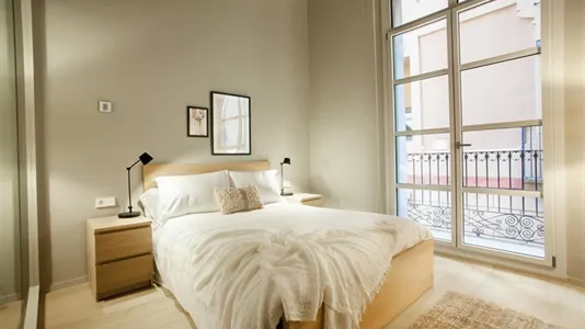 Apartments in Barcelona Ciutat Vella - photo 8