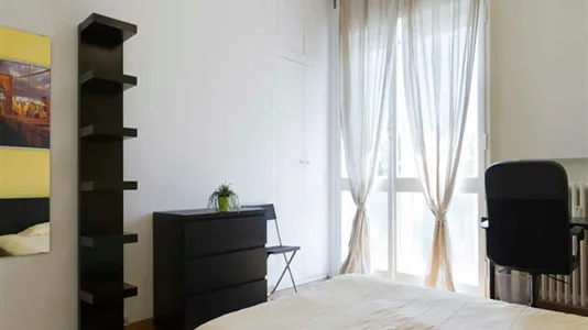 Rooms in Milano Zona 8 - Fiera, Gallaratese, Quarto Oggiaro - photo 5