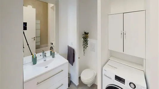 Rooms in Saint-Denis - photo 10