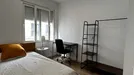 Room for rent, Madrid Centro, Madrid, &lt;span class=&quot;blurred street&quot; onclick=&quot;ProcessAdRequest(13123637)&quot;&gt;&lt;span class=&quot;hint&quot;&gt;See streetname&lt;/span&gt;[xxxxxxxxxxxxx]&lt;/span&gt;