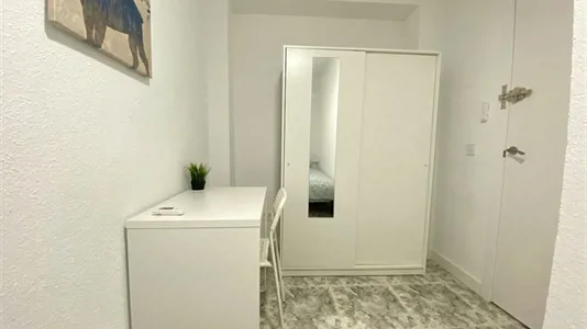 Rooms in Madrid Usera - photo 2