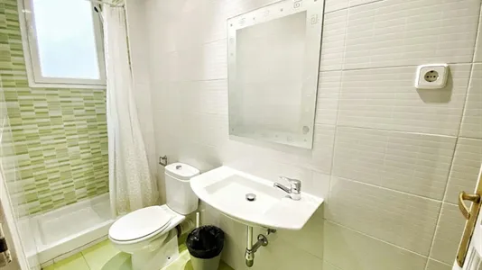 Rooms in Madrid Centro - photo 7
