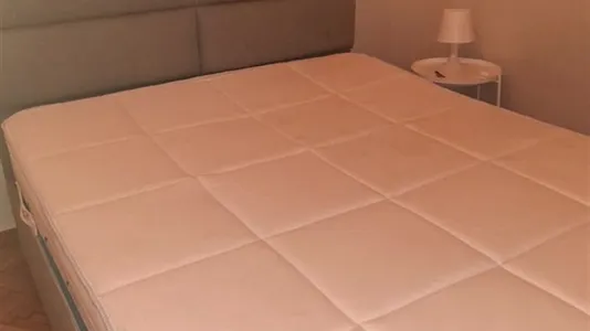 Houses in Galatsi - photo 5