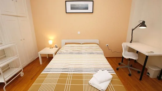 Rooms in Dafni-Ymittos - photo 3