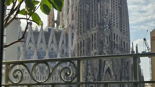 Apartments in Barcelona Eixample - photo 4