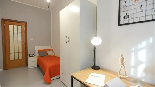 Rooms in Pozzuoli - photo 3