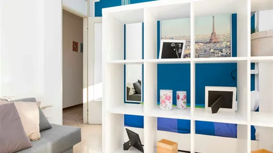 Rooms in Milano Zona 8 - Fiera, Gallaratese, Quarto Oggiaro - photo 7