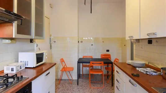 Rooms in Roma Municipio IX – EUR - photo 3