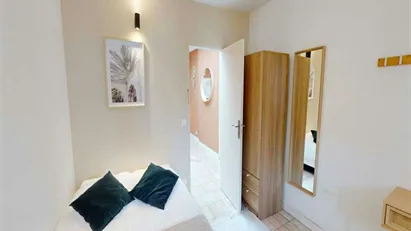 Room for rent in Paris 8ème arrondissement, Paris