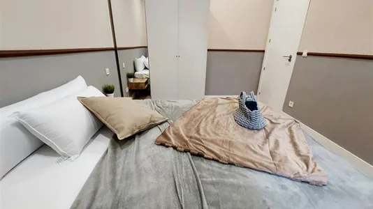 Rooms in Madrid Salamanca - photo 8