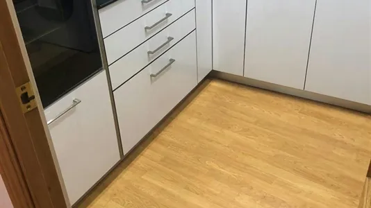 Rooms in Barcelona Eixample - photo 8