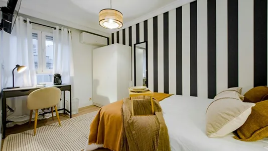Rooms in Madrid Chamberí - photo 1