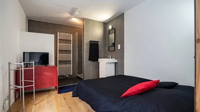 Room for rent in Charleroi, Henegouwen